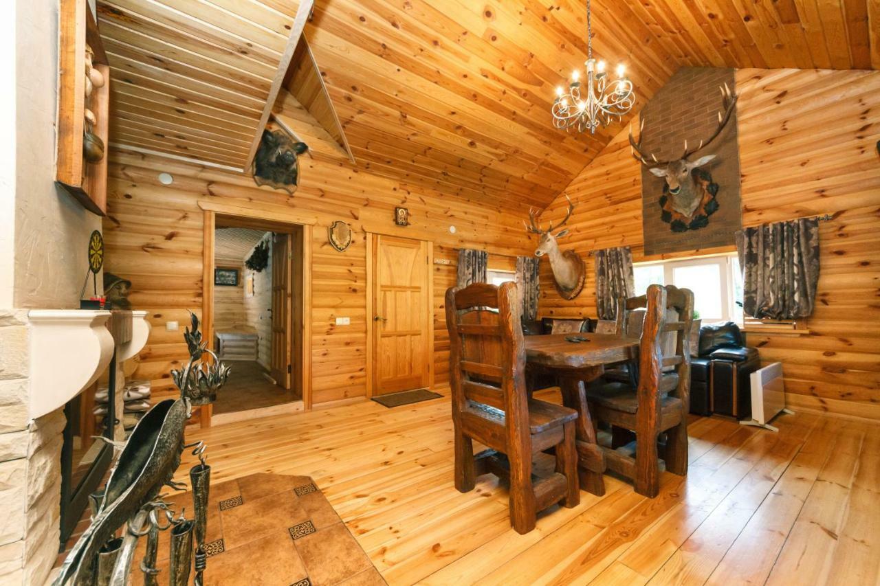 Makariv Guesthouse On The Lake With Bathhouse 70 Km From Kiev المظهر الخارجي الصورة