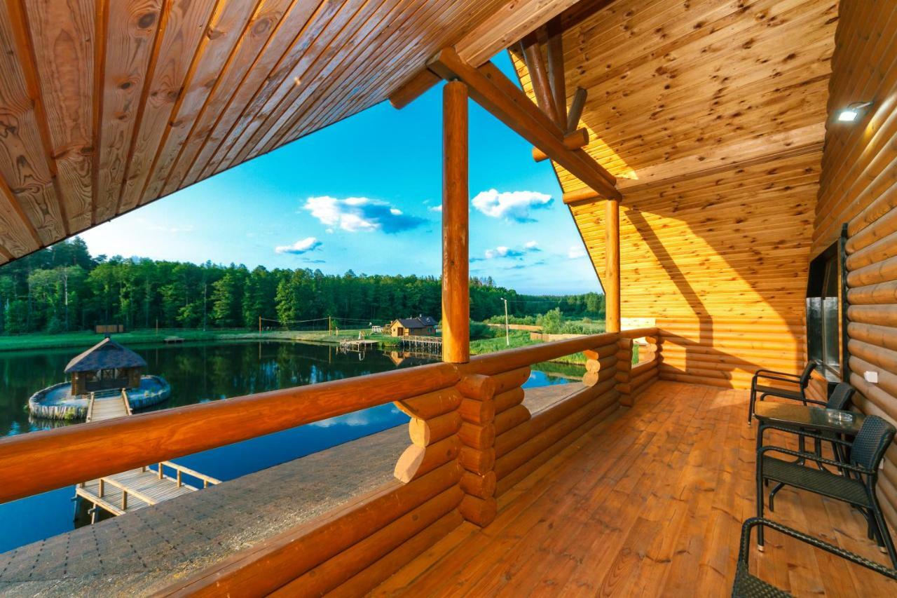 Makariv Guesthouse On The Lake With Bathhouse 70 Km From Kiev المظهر الخارجي الصورة