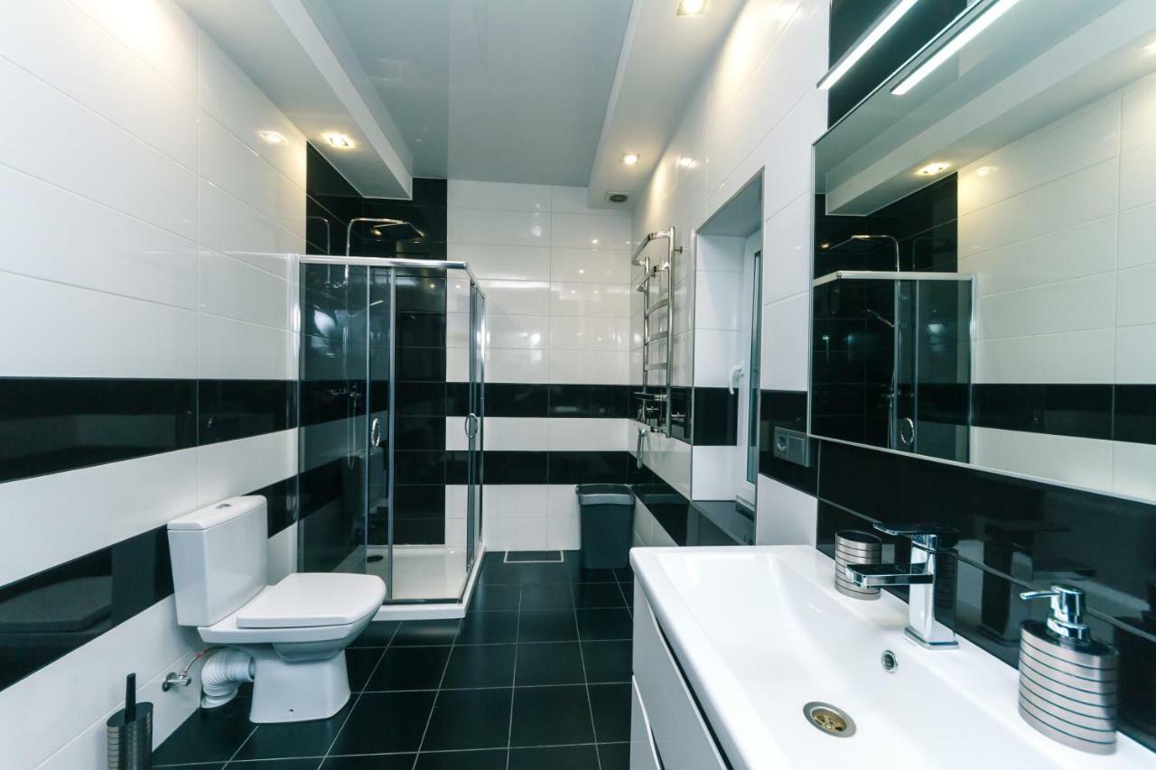 Makariv Guesthouse On The Lake With Bathhouse 70 Km From Kiev المظهر الخارجي الصورة