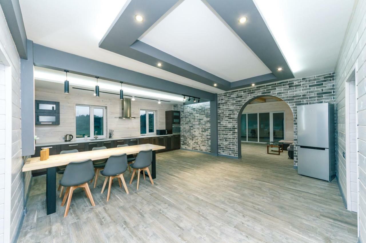 Makariv Guesthouse On The Lake With Bathhouse 70 Km From Kiev المظهر الخارجي الصورة