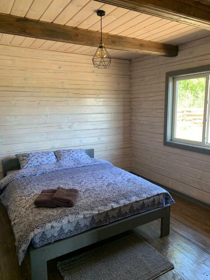 Makariv Guesthouse On The Lake With Bathhouse 70 Km From Kiev المظهر الخارجي الصورة